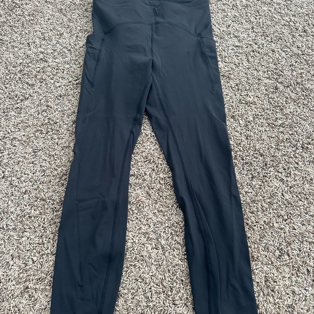 Lululemon Black High-Waisted Leggings with Side Pockets